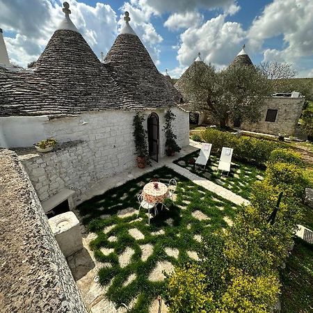 Trulli Barsento Guest House อัลเบโรเบลโล ภายนอก รูปภาพ