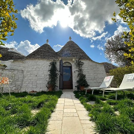 Trulli Barsento Guest House อัลเบโรเบลโล ภายนอก รูปภาพ
