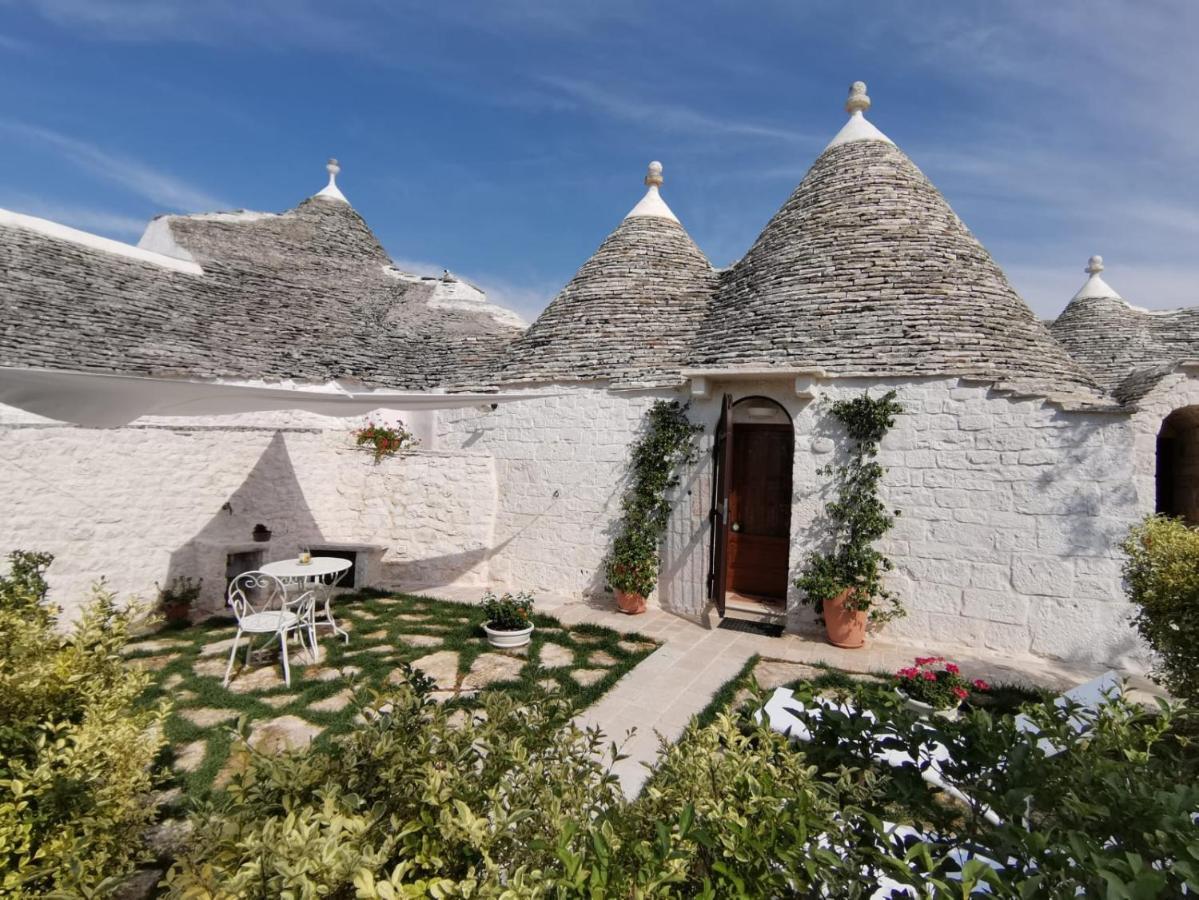 Trulli Barsento Guest House อัลเบโรเบลโล ภายนอก รูปภาพ