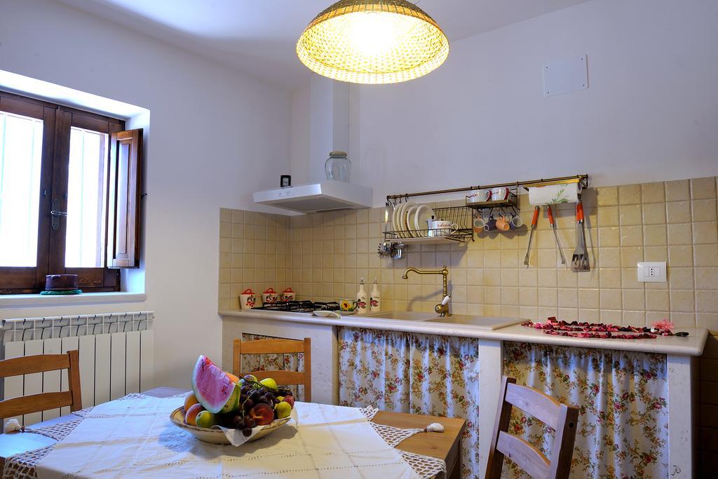 Trulli Barsento Guest House อัลเบโรเบลโล ห้อง รูปภาพ