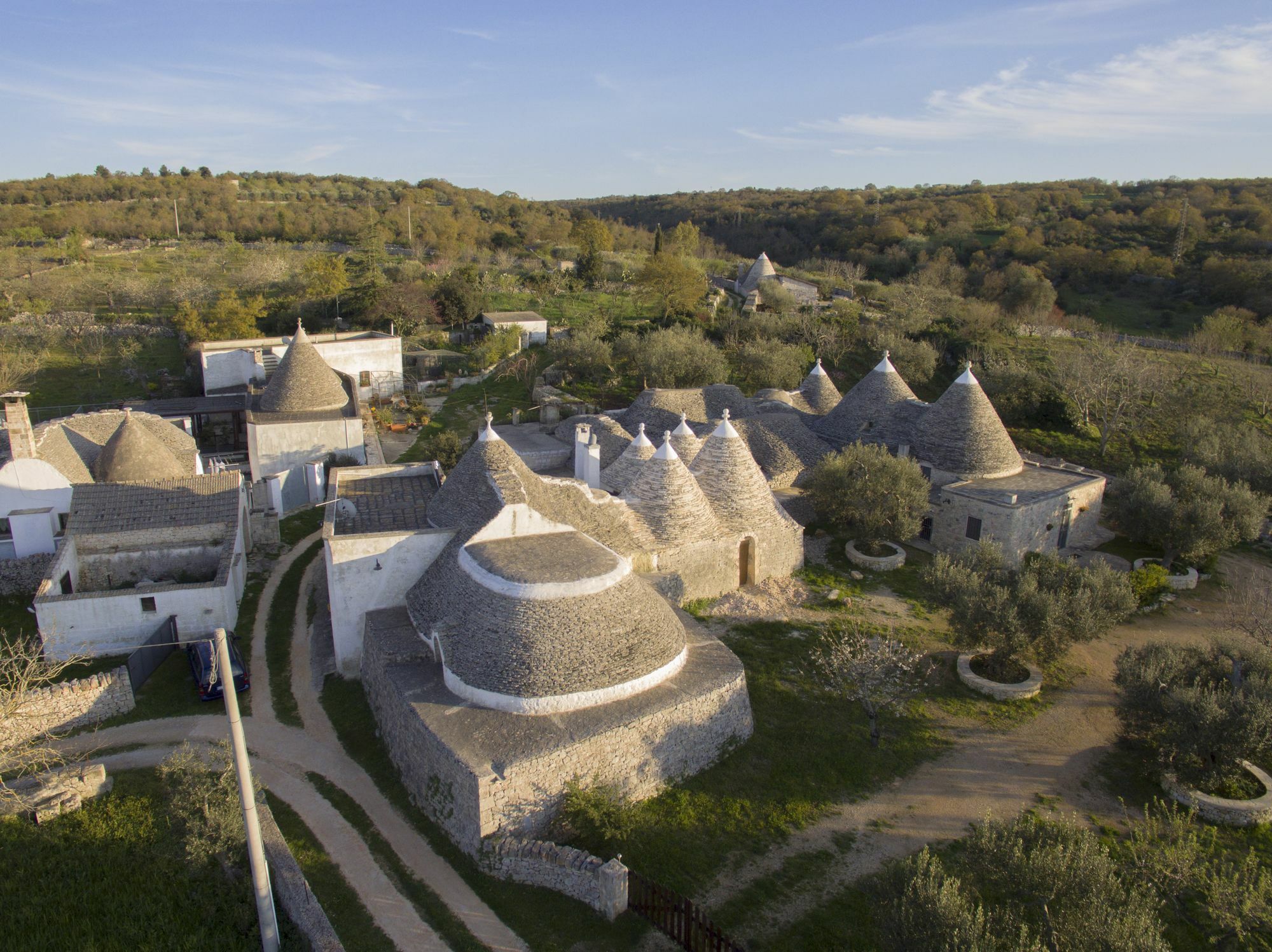Trulli Barsento Guest House อัลเบโรเบลโล ภายนอก รูปภาพ